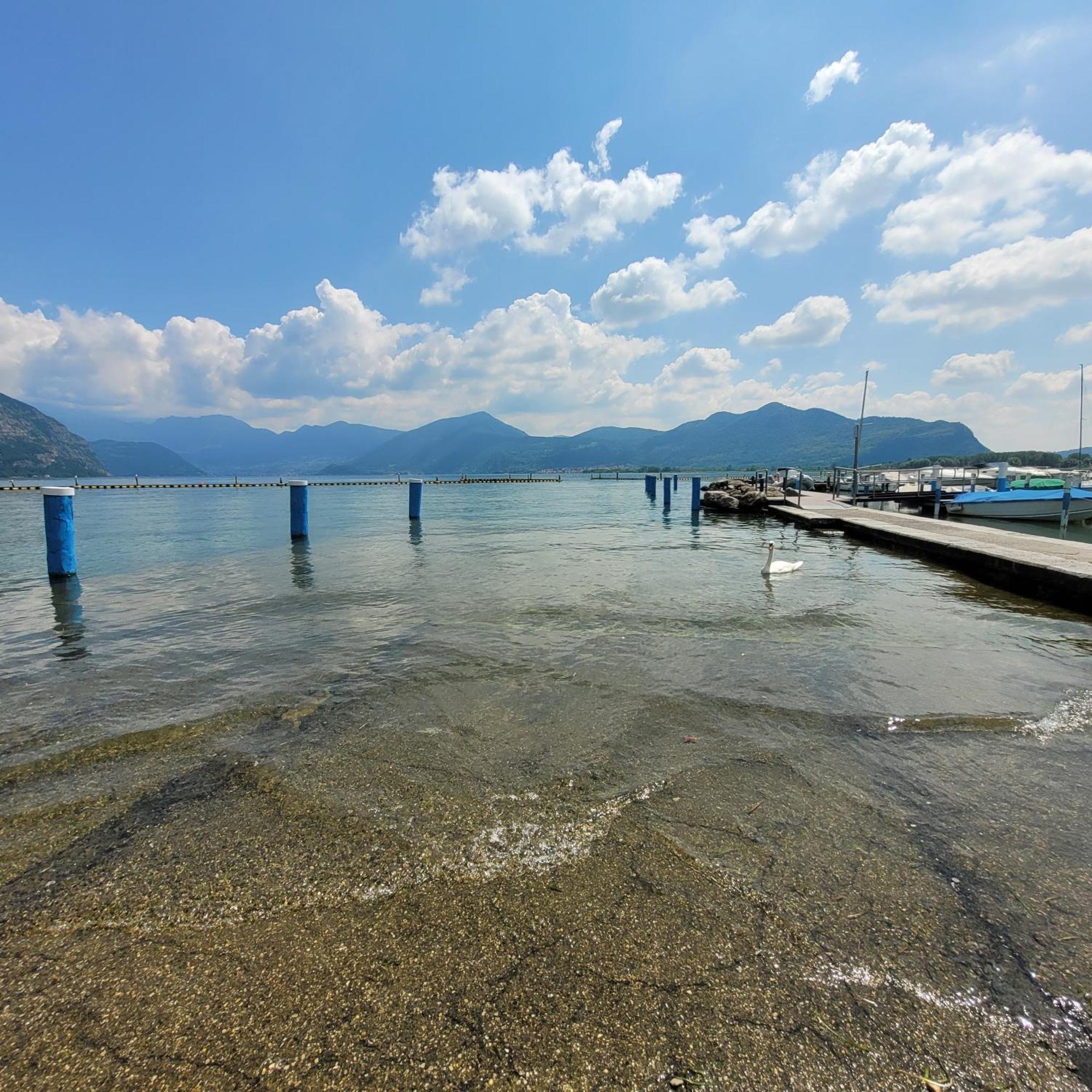 Light On Lake Iseo Clusane Exterior photo